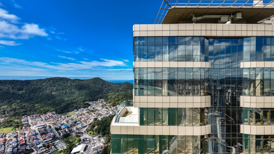 cobertura-mais-alta-da-america-latina-esta-a-venda-por-r$-125-milhoes