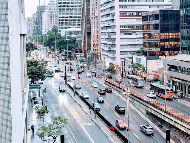 sp-reduz-vacancia-para-12,5%-em-escritorios;-rio-sai-de-35%-para-24%-em-dois-anos