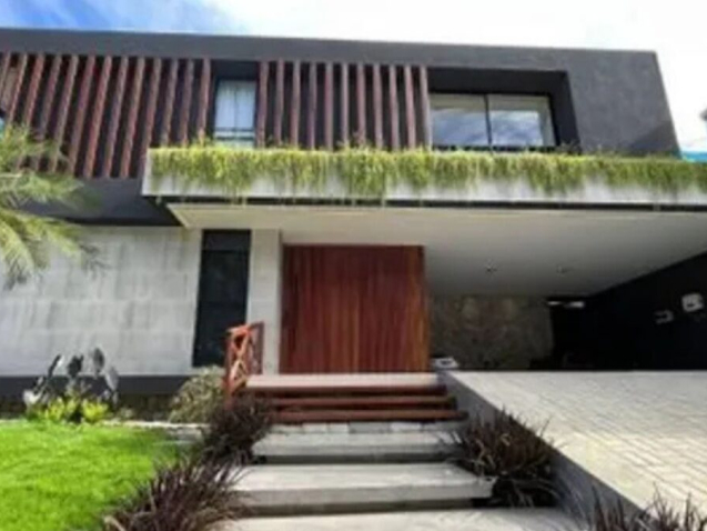 com-lances-de-r$-32-mil-a-r$-1,4-milhao,-santander-faz-leilao-de-imoveis-com-descontos-acima-de-60%